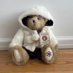 Boyd’s Bear Best Dresses Collection.